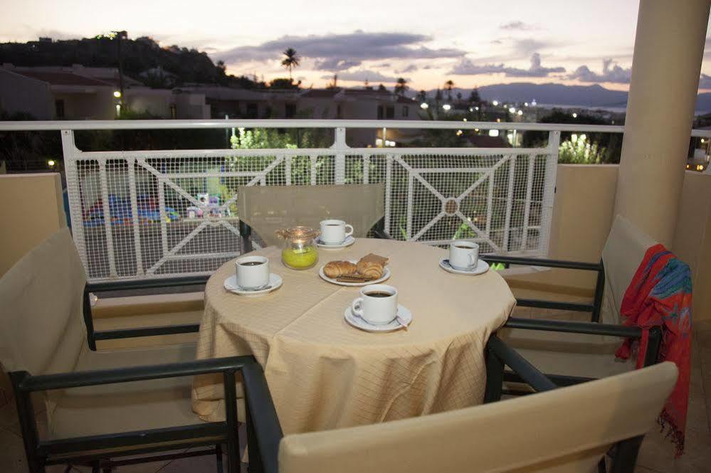 Apartamento Blue Sky Agia Marina Exterior foto